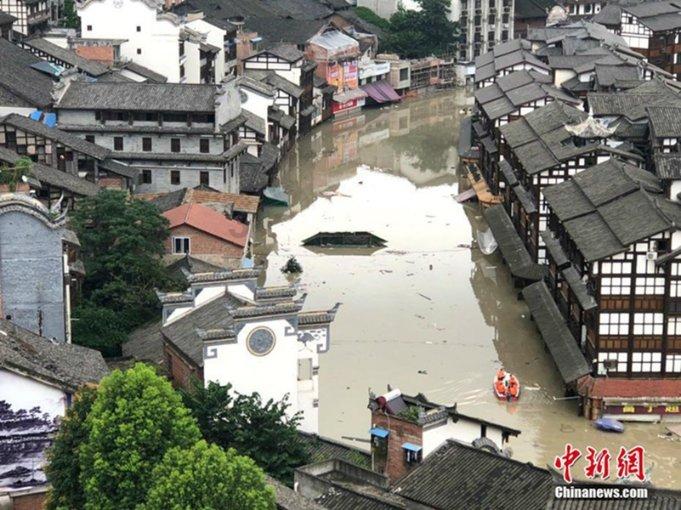明起郑州开启新一轮降雪，积雪局部可达15至20厘米